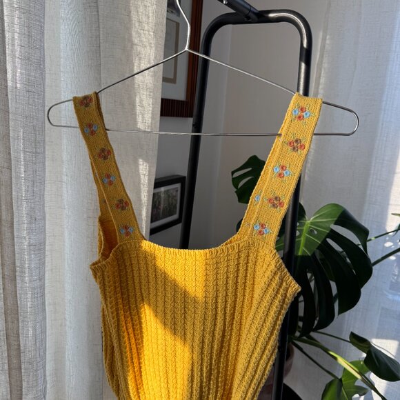 ZARA Yellow Knit Textured Tank with Floral Embroidered Straps – Size L - Picture 4 of 7